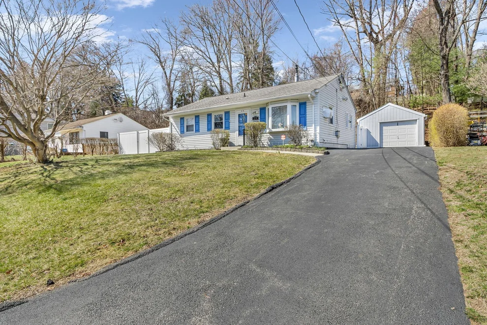 Unit for sale at 29 N Lexow Avenue, Clarkstown, NY 10954