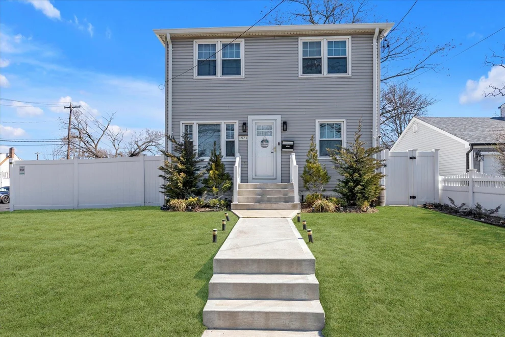 Unit for sale at 1571 Meadowbrook Road, Hempstead, NY 11566