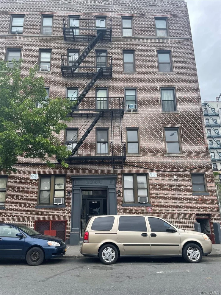 Unit for sale at 1383 Plimpton Ave E, New York, NY 10452