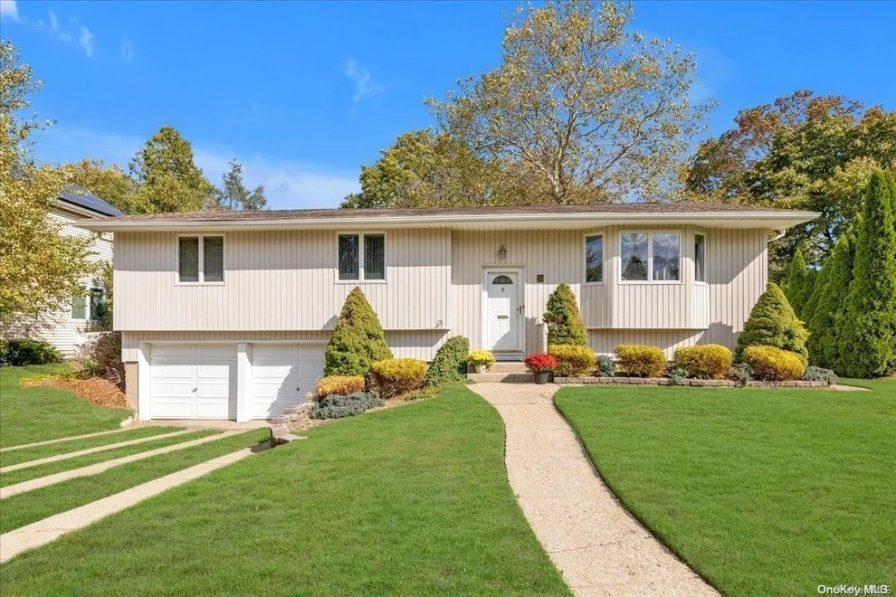 Unit for sale at 24 Delaware Avenue, Oyster Bay, NY 11753