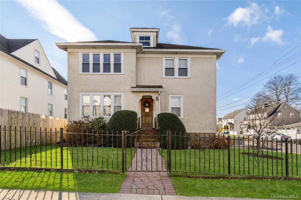 Unit for sale at 40 Oak Street, Harrison, NY 10528