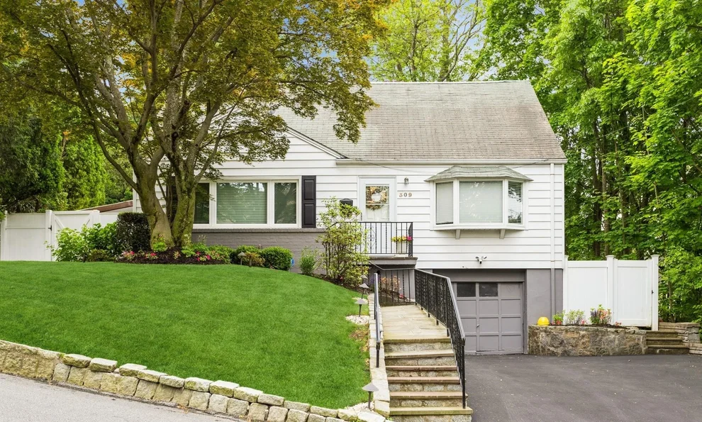 Unit for sale at 309 Chatterton Parkway, Greenburgh, NY 10530