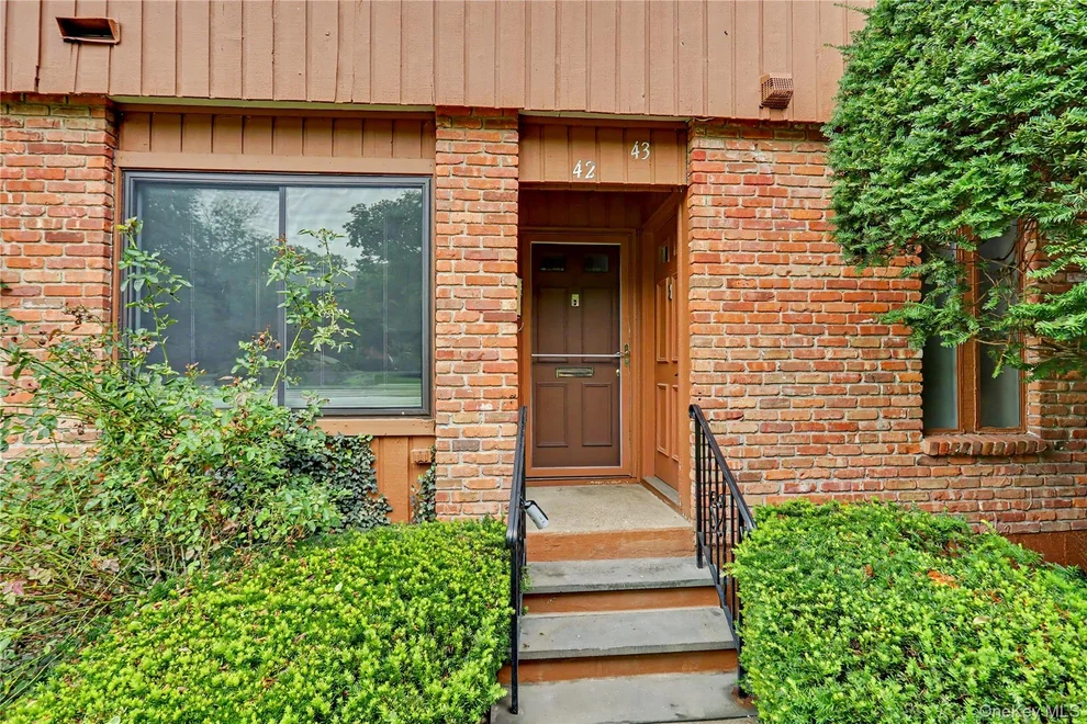 Unit for sale at 42 Coachlight Square, Cortlandt, NY 10548