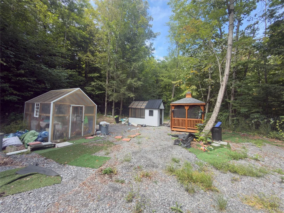 Unit for sale at 9362 Sthwy Rt 30, Schenectady, NY 12053