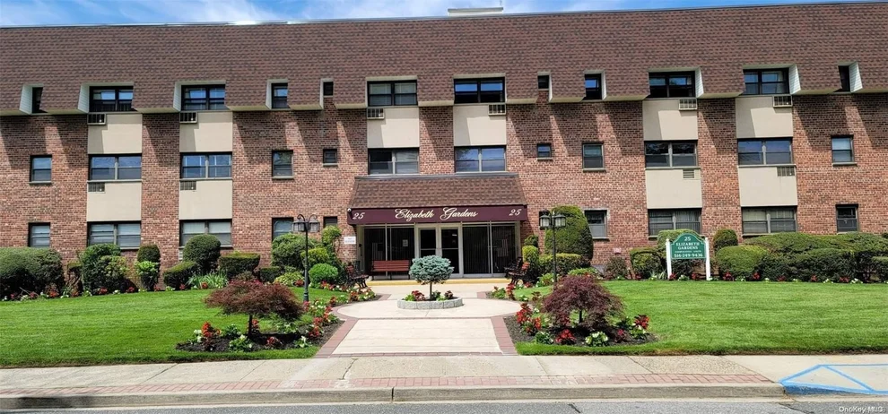 Unit for sale at 25 Elizabeth Street, Oyster Bay, NY 11735