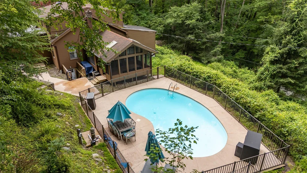 Unit for sale at 32 New Hill Road, Putnam Valley, NY 10579