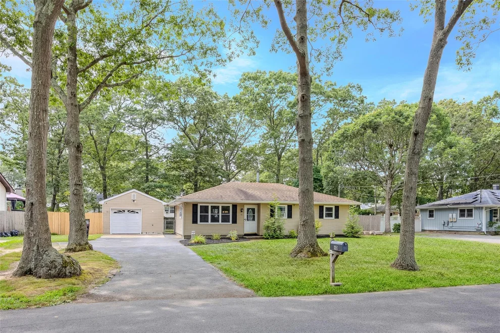 Unit for sale at 40 Lafayette, Brookhaven, NY 11950