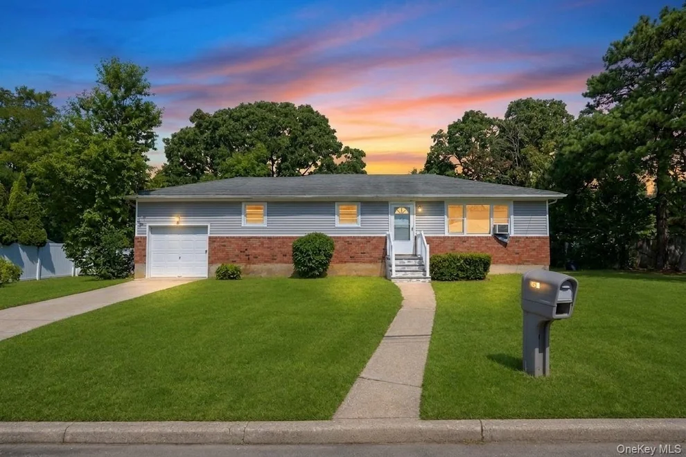 Unit for sale at 334 Robbins Street, Babylon, NY 11757