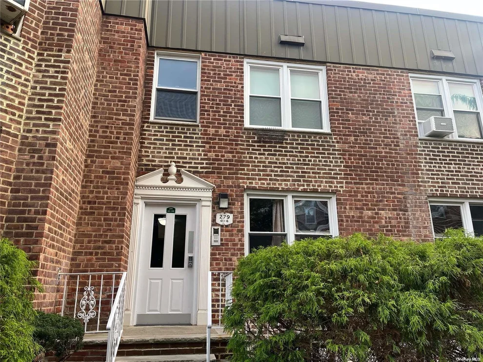 Unit for sale at 279 Cedarhurst Avenue, Hempstead, NY 11516