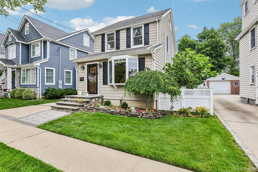 Unit for sale at 123 Stratford Avenue, North Hempstead, NY 11596