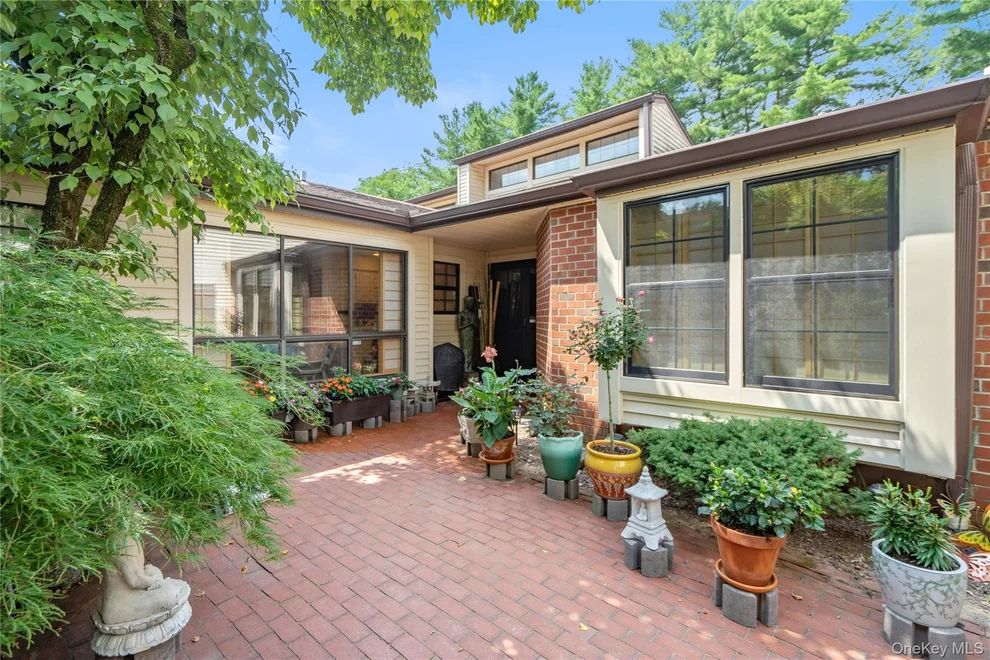 Unit for sale at 244 Estates Terrace S, North Hempstead, NY 11030