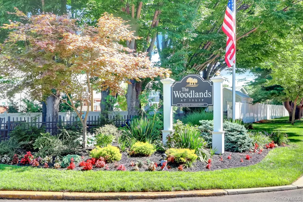 Unit for sale at 86 Cardinal Lane, Islip, NY 11751