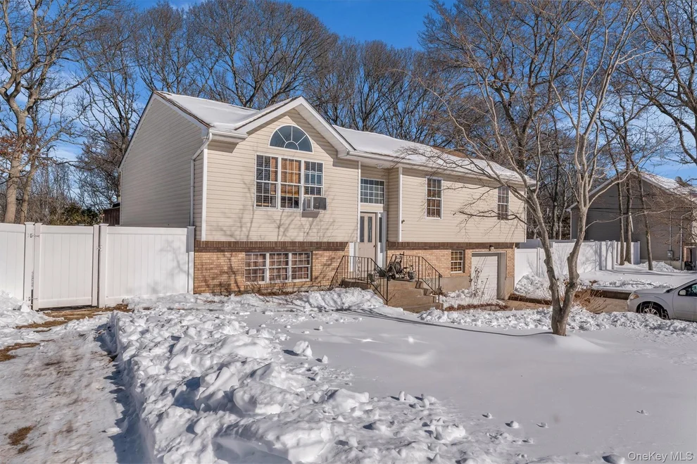 Unit for sale at 19 Summit, Brookhaven, NY 11738