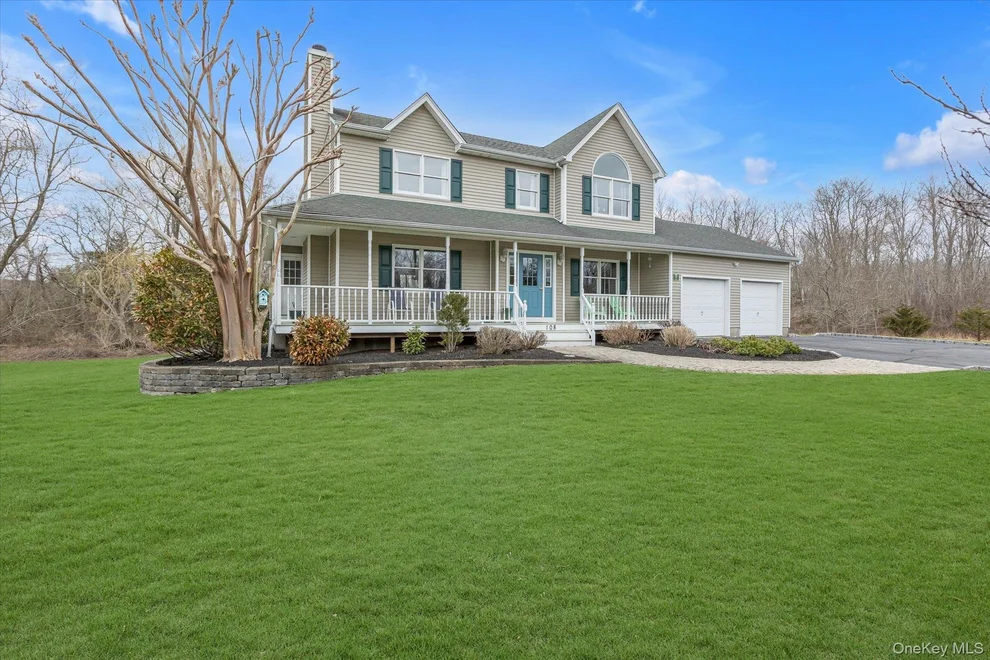 Unit for sale at 108 Vista Court, Riverhead, NY 11947