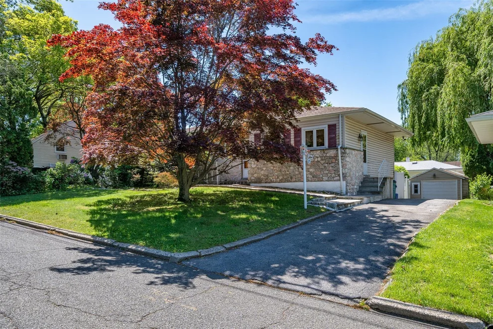 Unit for sale at 7 Vera Road, Yonkers, NY 10708
