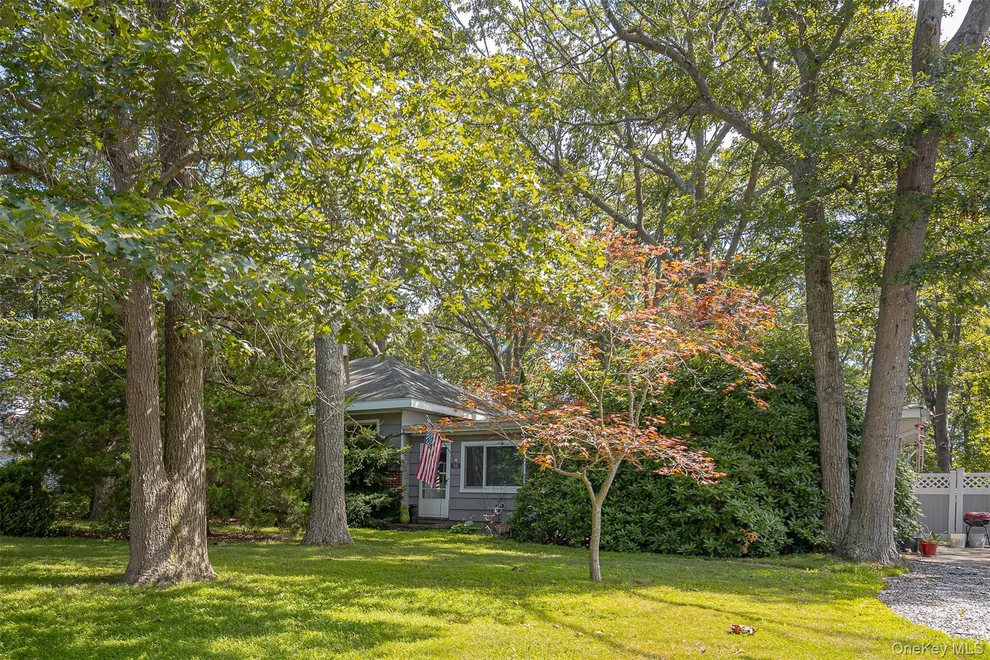 Unit for sale at 88 West End Avenue, Brookhaven, NY 11967