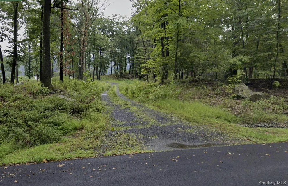 Unit for sale at 134 Bellevue Road, Lloyd, NY 12528