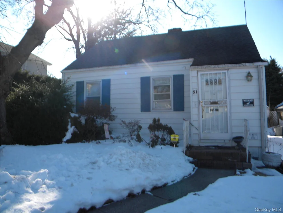 Unit for sale at 51 Clyde Street, North Hempstead, NY 11040
