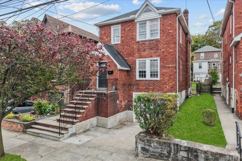 Unit for sale at 128 Kimball Terrace, Yonkers, NY 10704