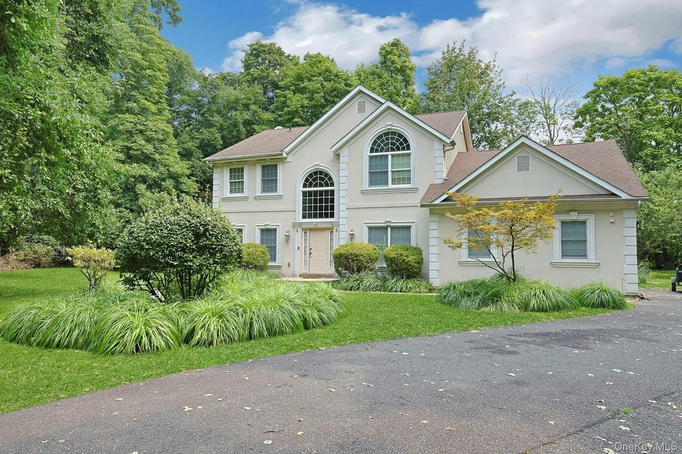 Unit for sale at 92 Scotland Hill Road, Ramapo, NY 10977