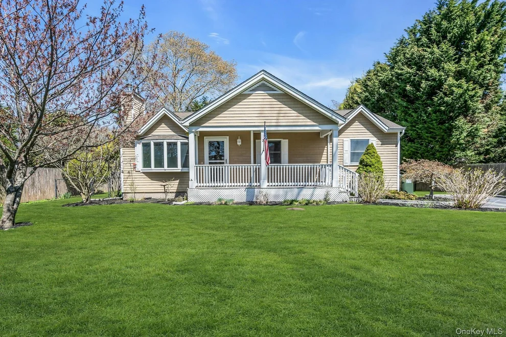 Unit for sale at 3 Liberty Street, Southampton, NY 11946