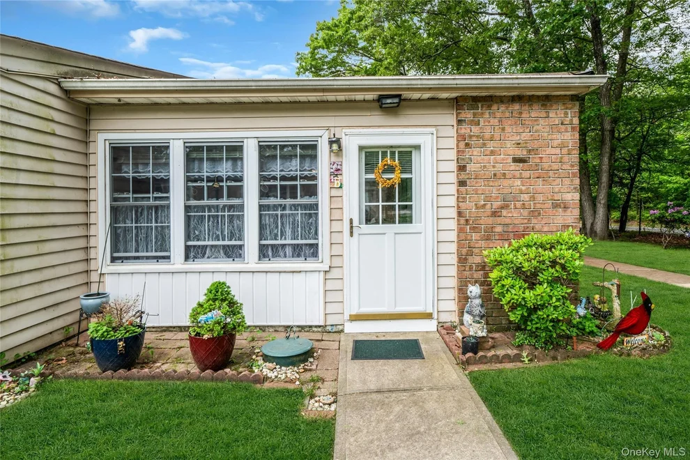 Unit for sale at 423 Woodbridge Drive, Brookhaven, NY 11961