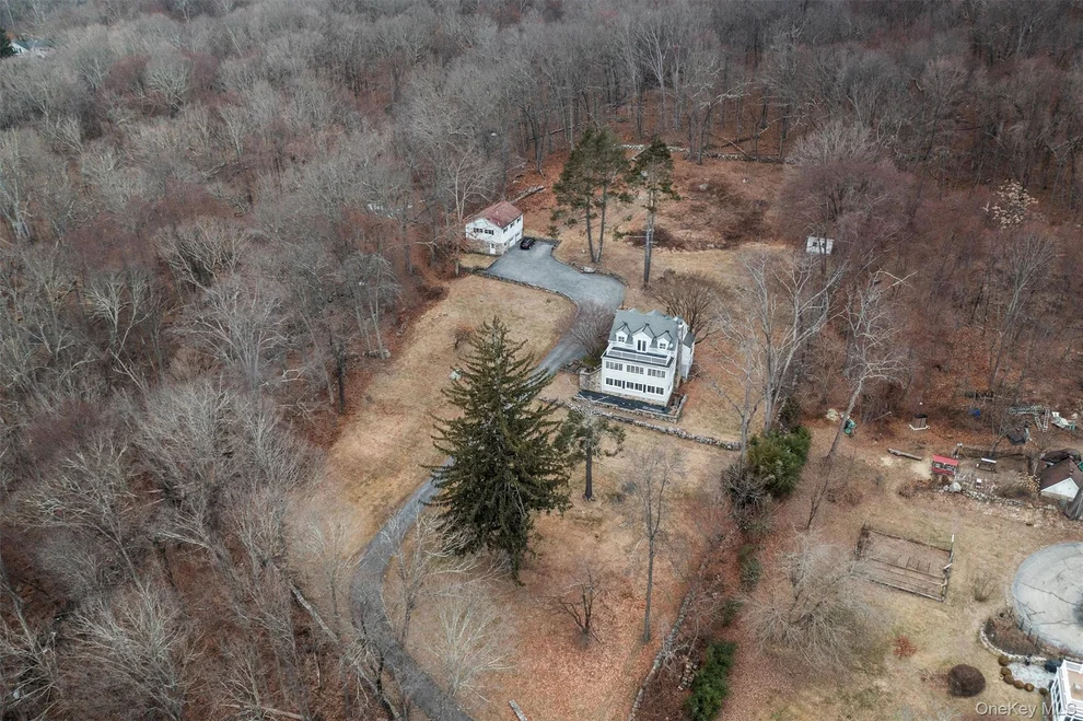Unit for sale at 136 Titicus Road, North Salem, NY 10560