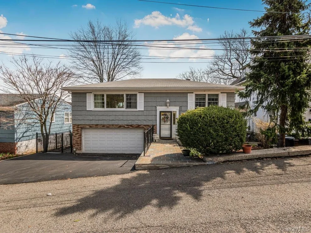Unit for sale at 91 Edgecliff Terrace, Yonkers, NY 10705