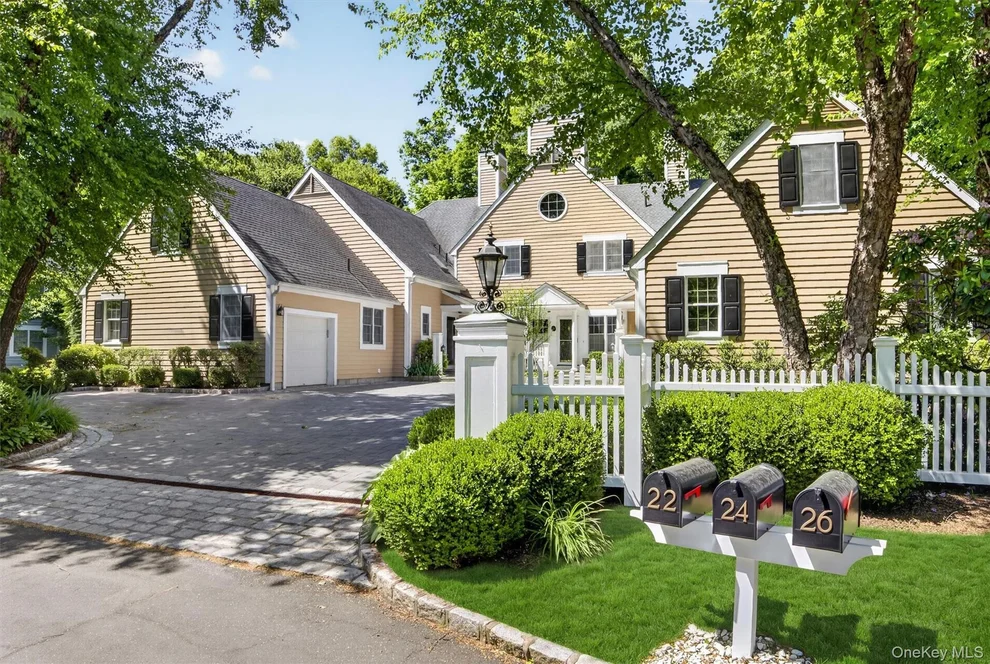 Unit for sale at 26 Wyndham Close, White Plains, NY 10605