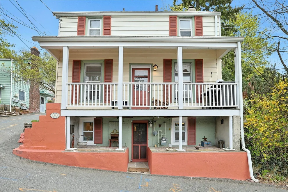 Unit for sale at 20 Oak Street, Orangetown, NY 10968