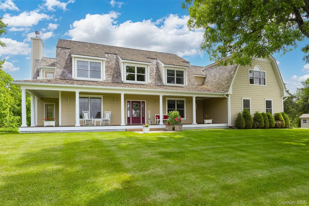 Unit for sale at 12 Nichris Lane, Hyde Park, NY 12580