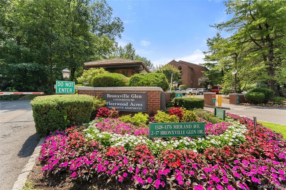Unit for sale at 18 Bronxville Glen Drive, Yonkers, NY 10708