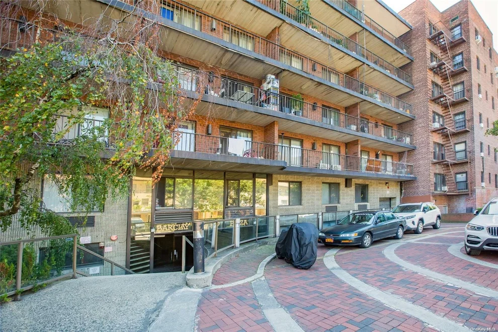 Unit for sale at 143-50 Barclay Ave, Flushing, NY 11355