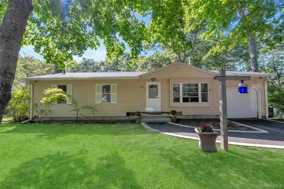 Unit for sale at 257 Parkway Drive, Brookhaven, NY 11933