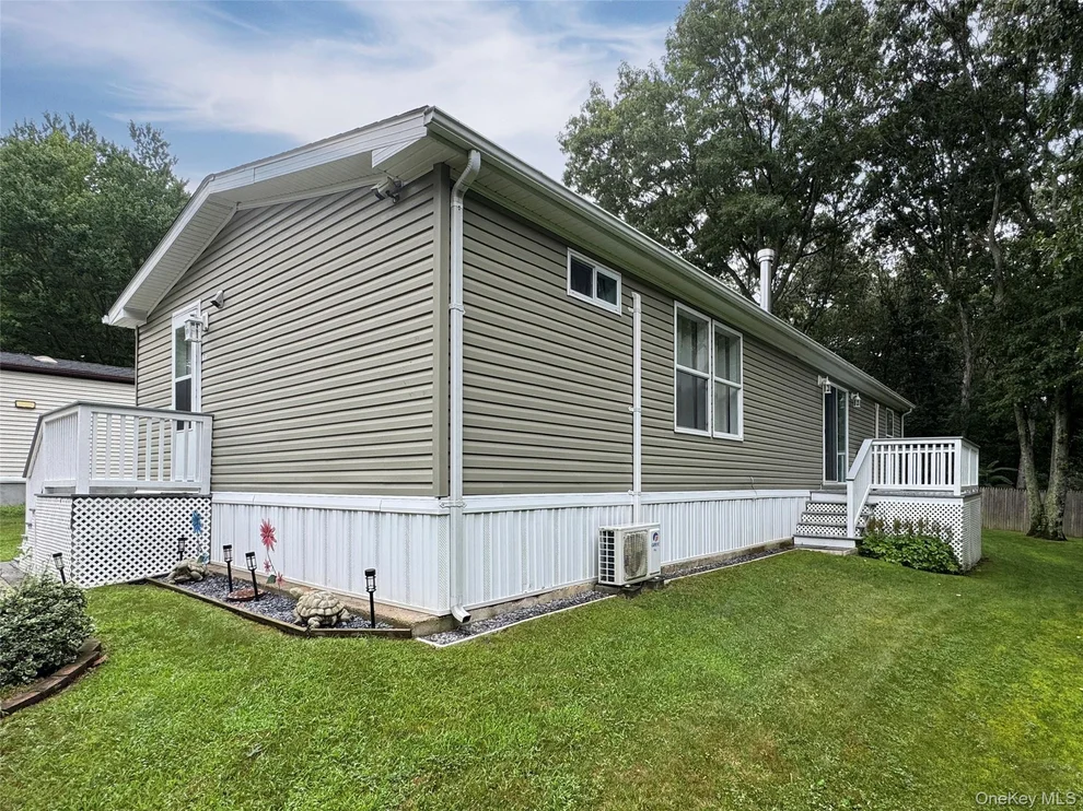 Unit for sale at 1800 Osborn Avenue, Riverhead, NY 11901