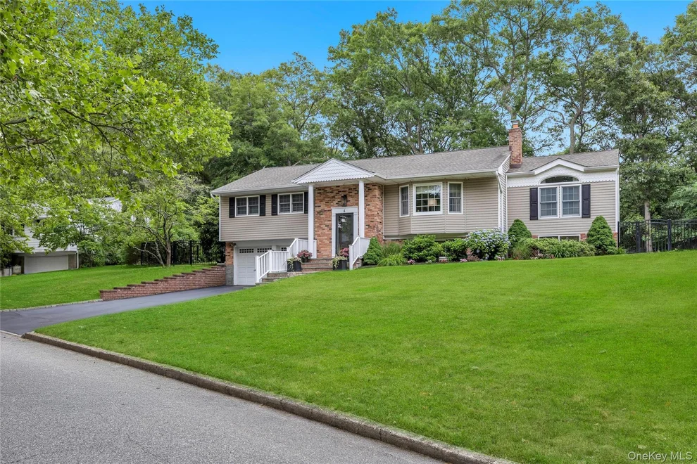 Unit for sale at 4 Long Hill Road, Smithtown, NY 11787