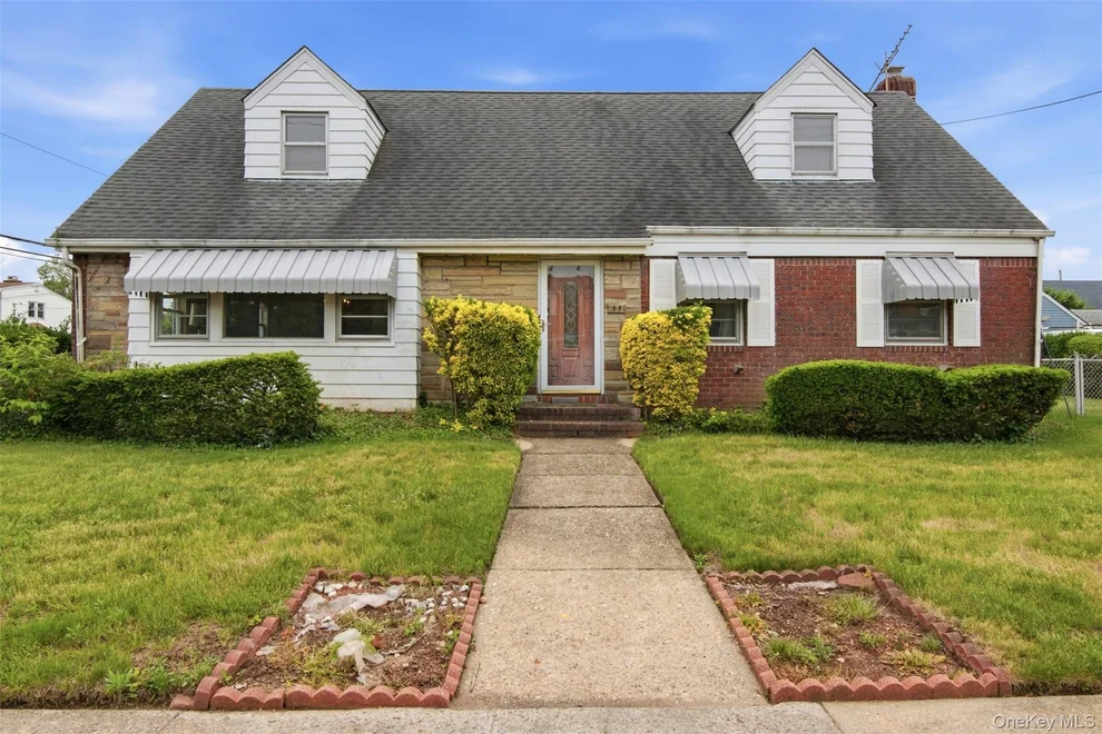 Unit for sale at 1001 N 4th Street, Hempstead, NY 11040