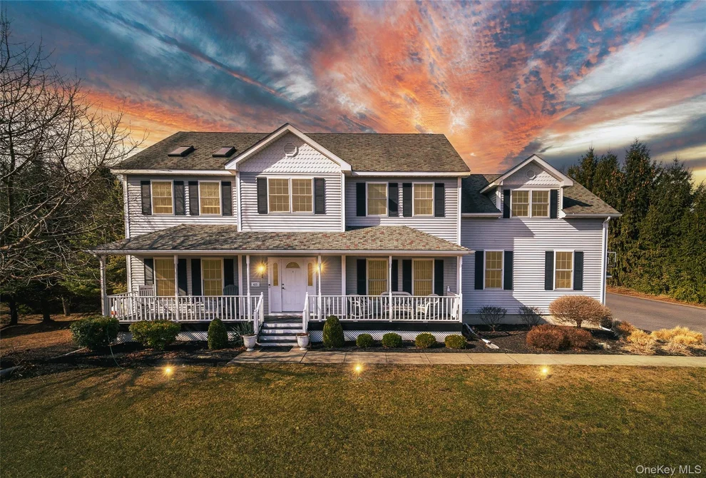 Unit for sale at 423 Jackson Avenue, New Windsor, NY 12553