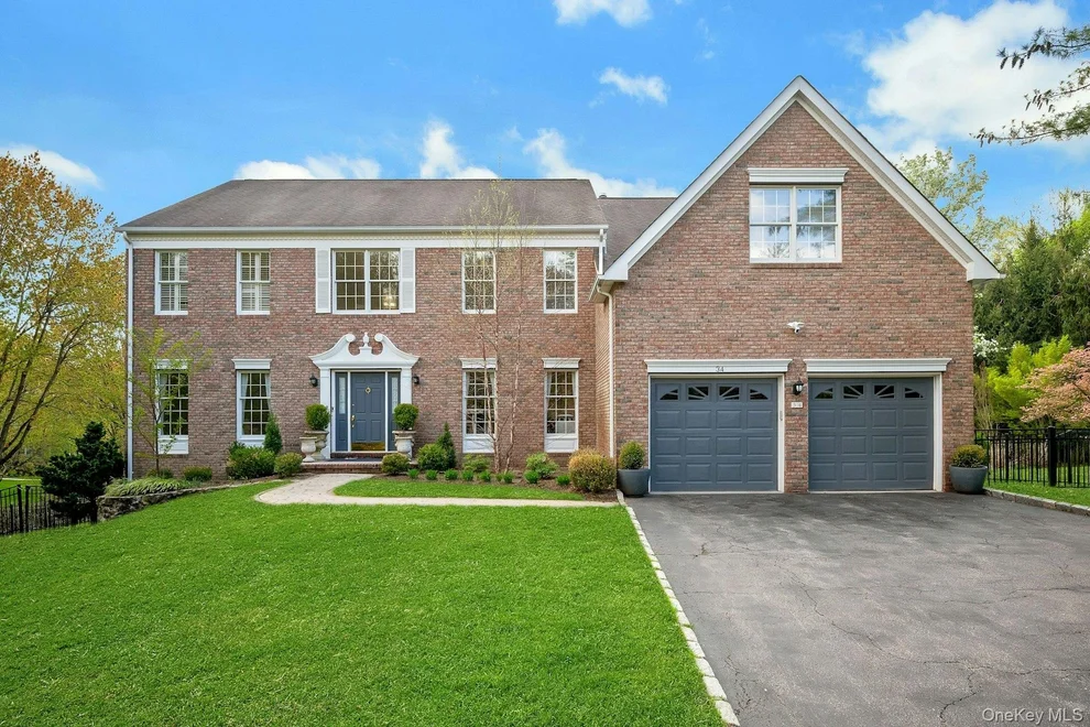 Unit for sale at 34 Eagle Court, White Plains, NY 10605