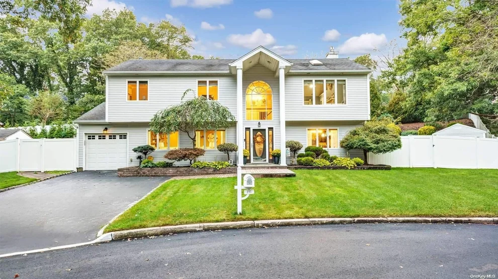 Unit for sale at 16 Mayfair Court, Smithtown, NY 11767