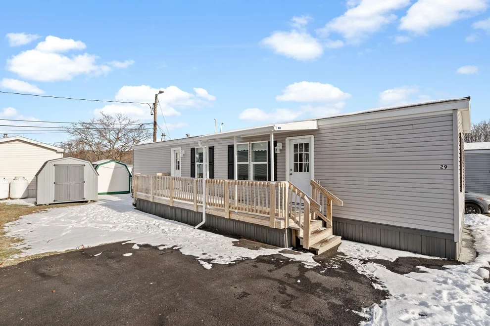 Unit for sale at 18 Square Hill Road, New Windsor, NY 12553