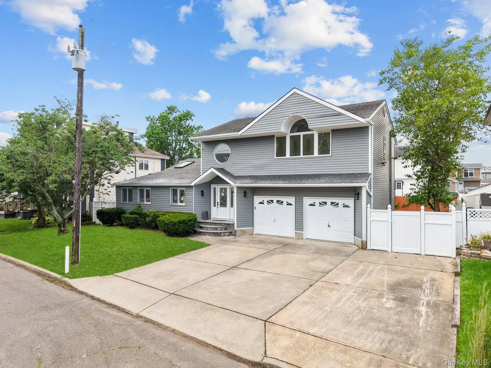 Unit for sale at 2572 Riverside Avenue, Hempstead, NY 11783