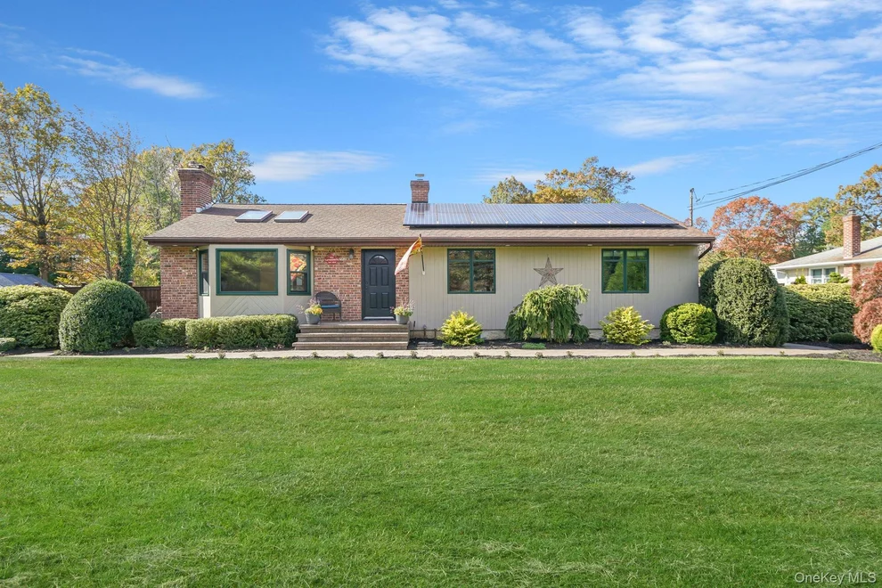 Unit for sale at 200 Southern Boulevard, Smithtown, NY 11767