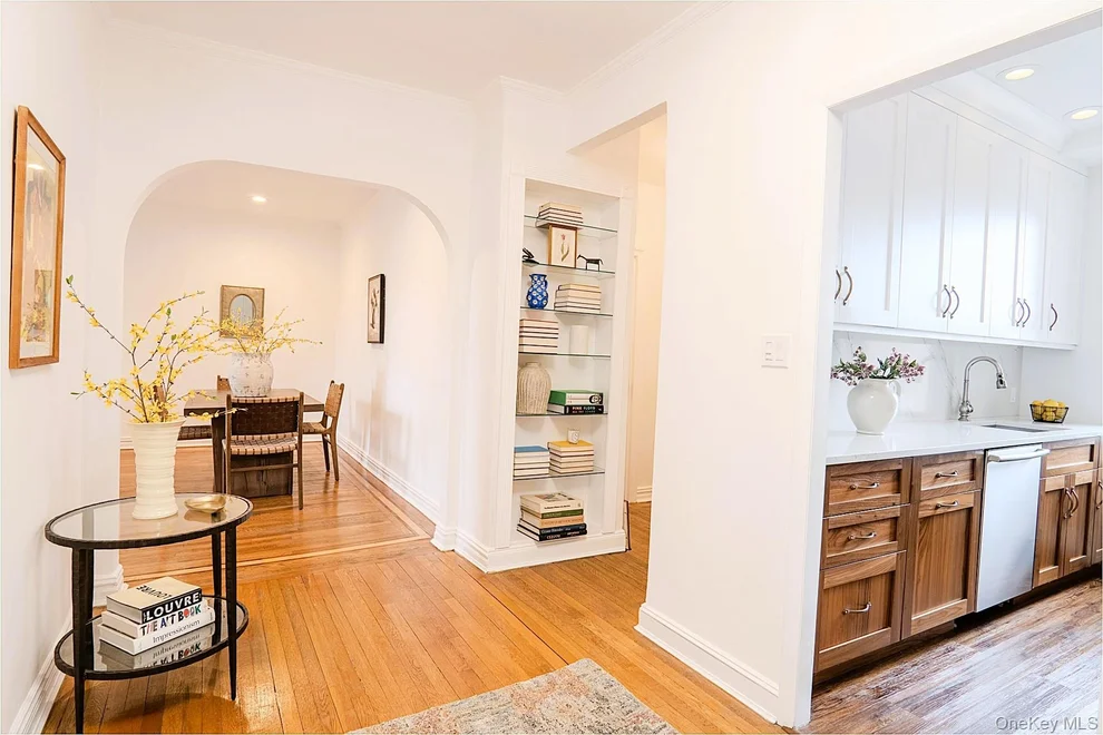 Unit for sale at 21 Barstow Road, North Hempstead, NY 11021
