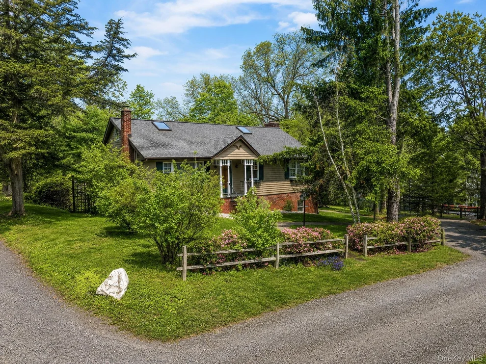 Unit for sale at 9 Easy Street, Beekman, NY 12533