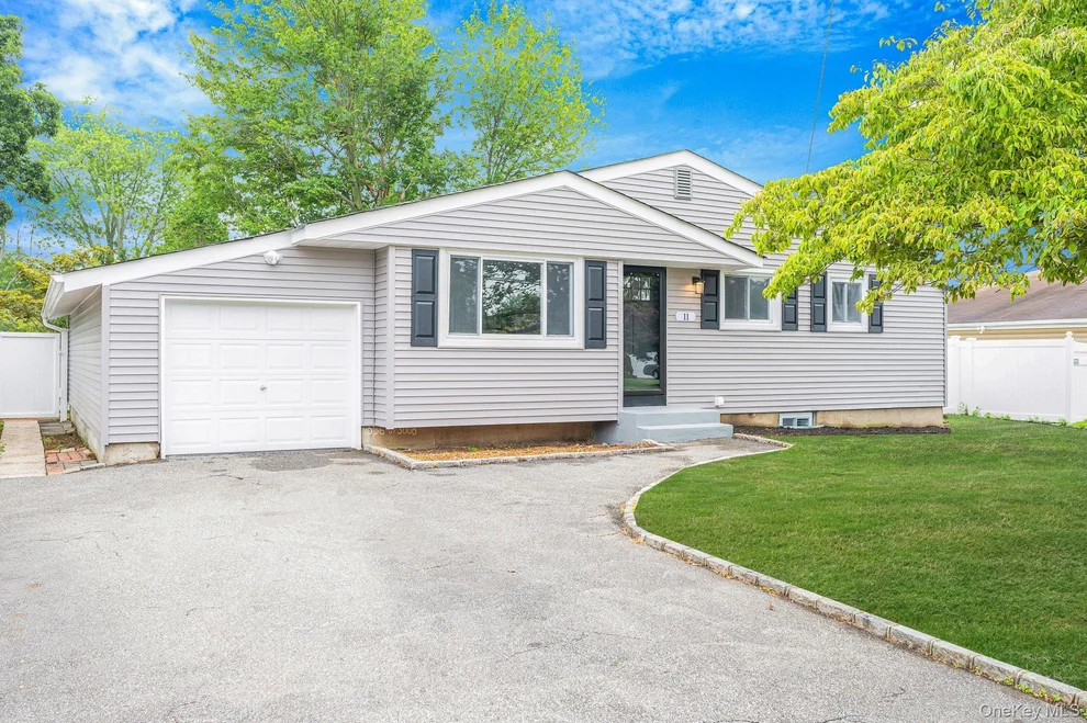 Unit for sale at 11 W 11 Street, Babylon, NY 11729