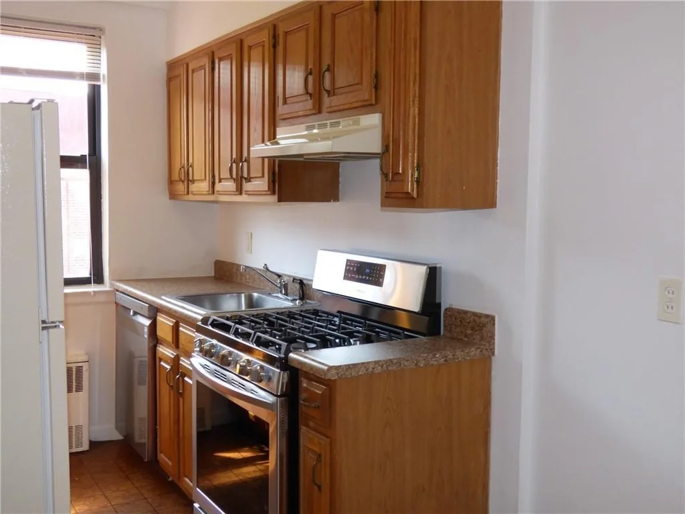 Unit for sale at 142 Garth Road, Eastchester, NY 10583