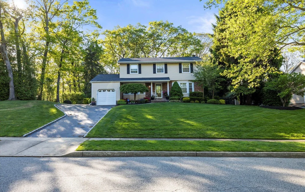 Unit for sale at 90 Gannet Drive, Smithtown, NY 11725
