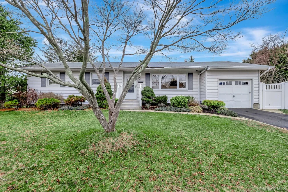 Unit for sale at 5 Richlee Street, Brookhaven, NY 11715