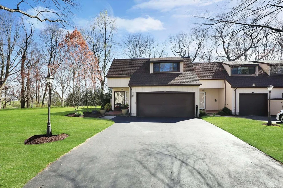 Unit for sale at 24 Cedar Lane N, Oyster Bay, NY 11545